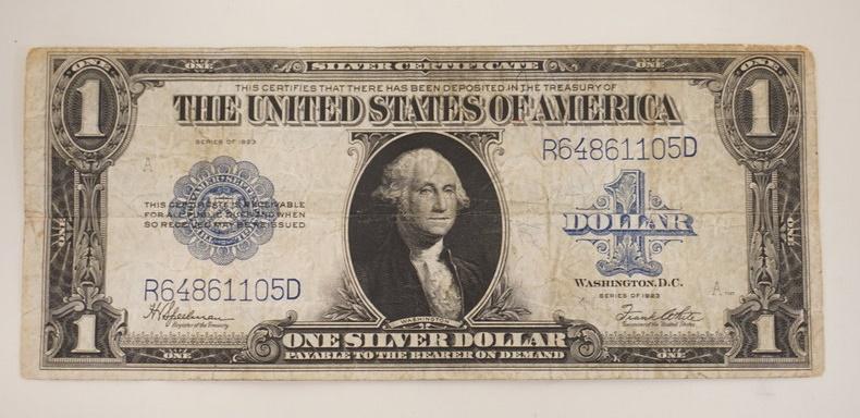 ONE DOLLAR LARGE NOTE 1923 (1 of 2)