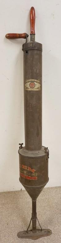 1911 ANTIQUE GEM VACUUM (1 of 3)