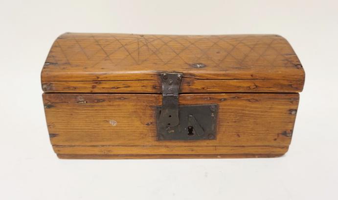 PRIMITIVE DOME TOP SMALL CHEST (1 of 4)