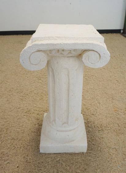 PLASTER CORINTHIAN COLUMN PEDESTAL (1 of 2)