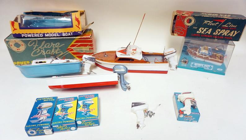 COLLECTION OF MODEL BOATS WITH MOTORS (1 of 4)