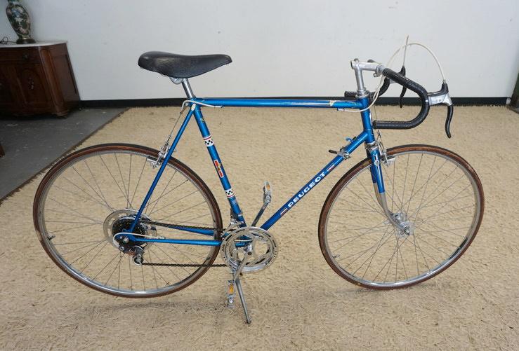 MENS 10 SPEED PEUGEOT BIKE: MENS TEN SPEED PEUGEOT BIKE