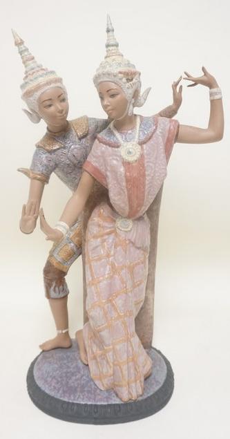 LARGE LLADRO FIGURE (1 of 2)