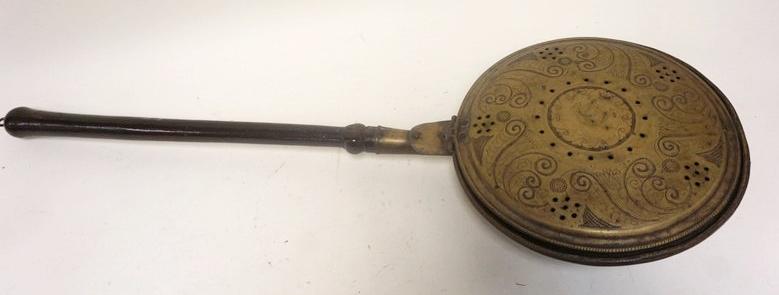 ANTIQUE BRASS BED WARMER (1 of 3)