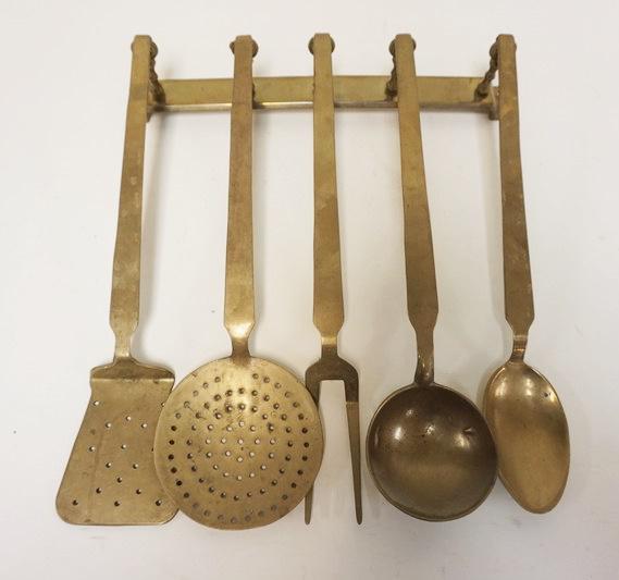 SOLID BRASS COOKING UTENSILS W/RACK (1 of 2)