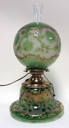 VICTORIAN PARLOR LAMP (1 of 3)