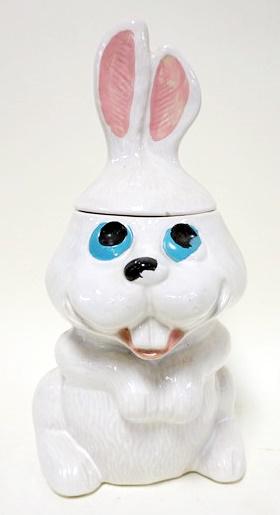 MCCOY RABBIT COOKIE JAR (1 of 1)