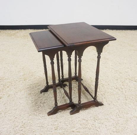 NEST OF 2 WALNUT TABLES: NEST OF 2 WALNUT TABLES, APPROXIMATELY 21 IN X 14 IN X 24 IN HIGH