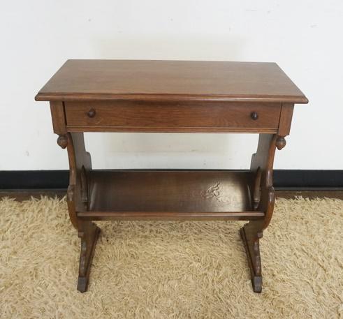 SOLID WALNUT STAND (1 of 2)