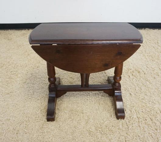 PINE DROP LEAF STAND (1 of 2)