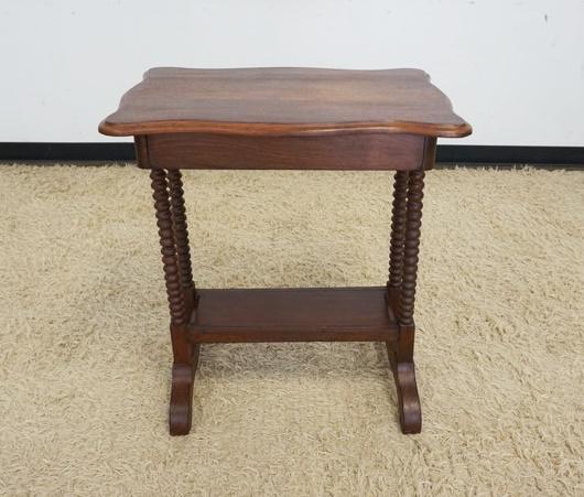 WALNUT VICTORIAN SPOOL TURNED STAND (1 of 2)
