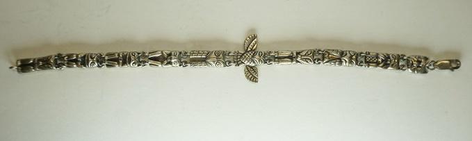 VINTAGE STERLING SILVER KABANA TOTEM POLE BRACELET (1 of 4)