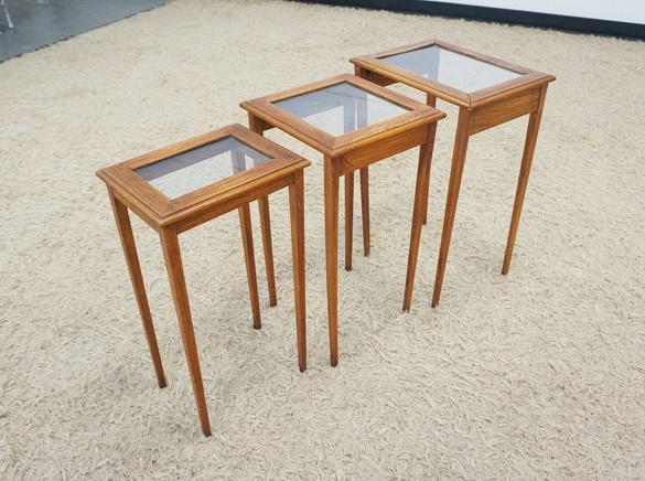 NEST OF 3 WALNUT TABLES: NEST OF 3 WALNUT TABLES W/INSET GLASS TOPS, APPROXIMATELY 15 IN X 12 IN X 23 IN HIGH