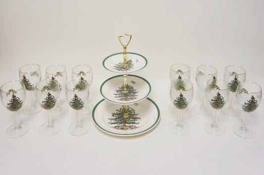 SPODE CHRISTMAS LOT: SPODE CHRISTMAS LOT, 12-7 IN WINE GLASS, 3 TIER SERVING DISH
