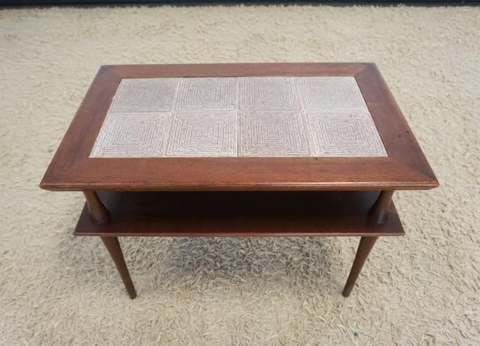 MCM 2 TIER STAND (1 of 5)