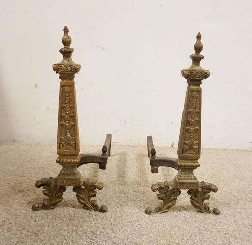 PAIR OF ANTIQUE BRASS ANDIRONS: PAIR OF ANTIQUE BRASS ANDIRONS, APPROXIMATELY 18 IN DEEP X 17 IN HIGH