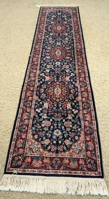 PERSIAN WOOL HAND WOVEN RUG (1 of 4)
