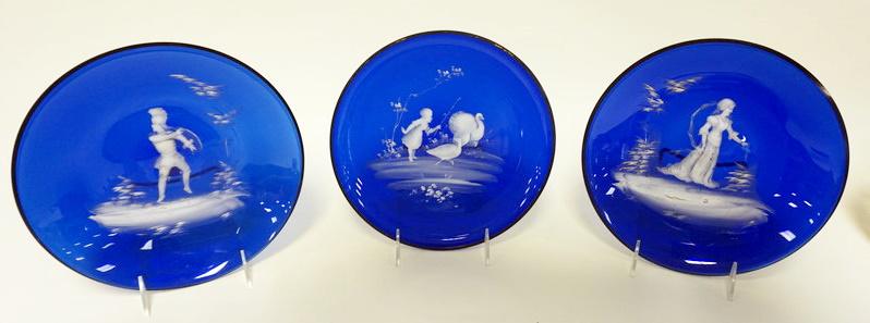 ANTIQUE MARY GREGORY PLATES (1 of 4)