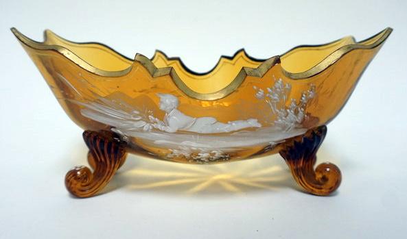 ANTIQUE MARY GREGORY FOOTED BOWL: ANTIQUE MARY GREGORY AMBER ENAMELED OBLONG FOOTED BOWL, APPROXIMATELY 6 IN X 10 IN X 5 IN HIGH