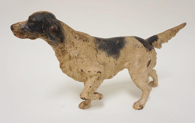 POINTER DOG DOOR STOP: IRON POINTER DOG DOOR STOP, APPROXIMATELY 15 IN X 9 IN
