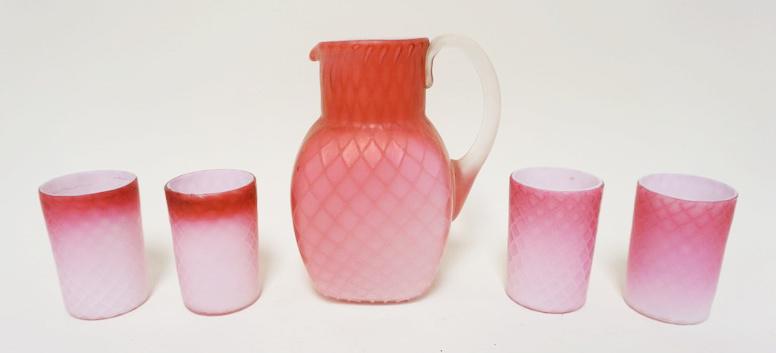 DIMAOND QUILTED MOP SATIN GLASS (1 of 3)