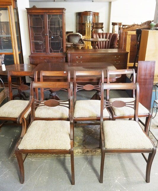 9 PIECE MAHOGANY DINING ROOM SET (1 of 2)