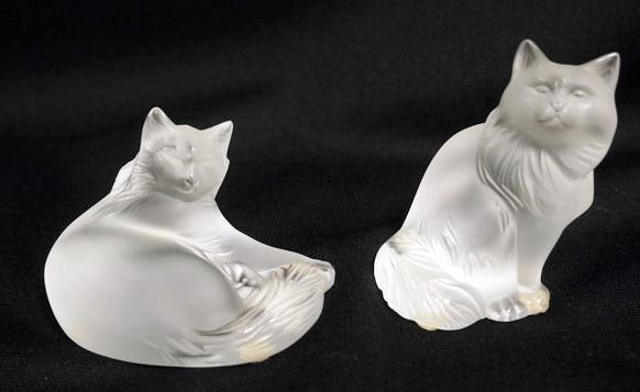2 LALIQUE CAT FIGURES (1 of 3)