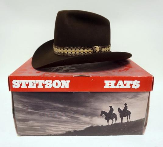 STETSON COWBOY HAT (1 of 3)