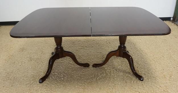 CHARTER HOUSE BY KITTINGER DINING ROOM TABLE (1 of 3)