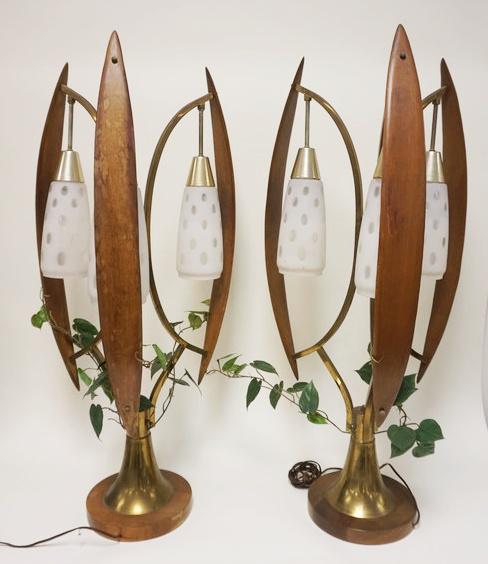 PAIR OF MCM TABLE LAMPS (1 of 3)