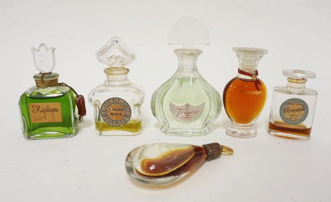 GROUP OF 6 MOSTLY PARIS ASSORTED PERFUMES (1 of 5)