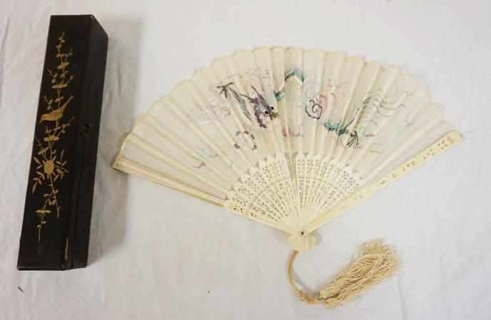ANTIQUE CHINESE FAN (1 of 8)
