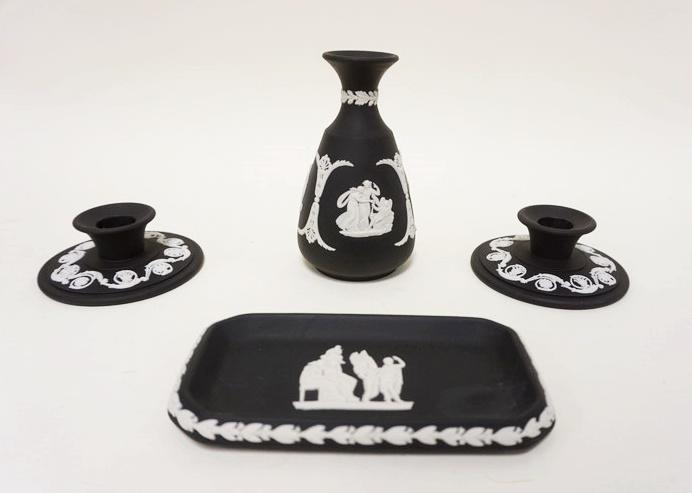 WEDGWOOD ENGLAND BASALT JASPERWARE (1 of 3)