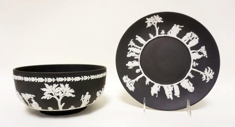 WEDGWOOD JASPER BASALT LOT: WEDGWOOD JASPER BASALT LOT, 8 IN X 4 IN BOWL & 9 1/4 IN PLATE