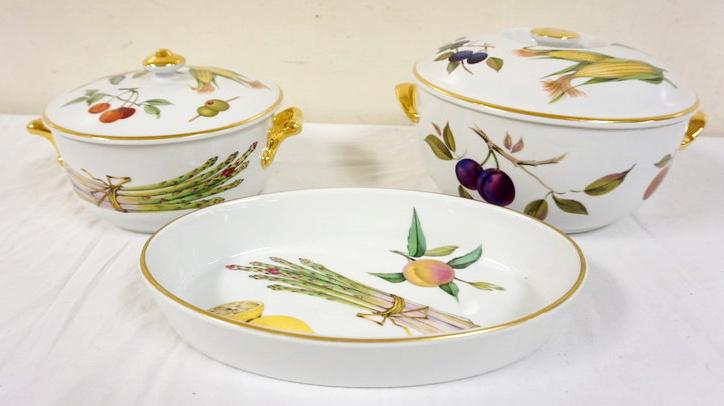 ROYAL WORCESTER EVESHAM 3 PIECE LOT (1 of 2)