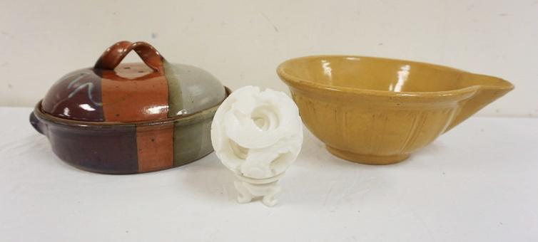 LOT W/YELLOWARE MIXING BOWL (1 of 1)