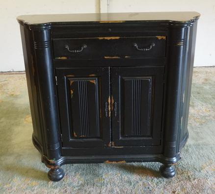 COUNTRY FRENCH SERVER (1 of 3)