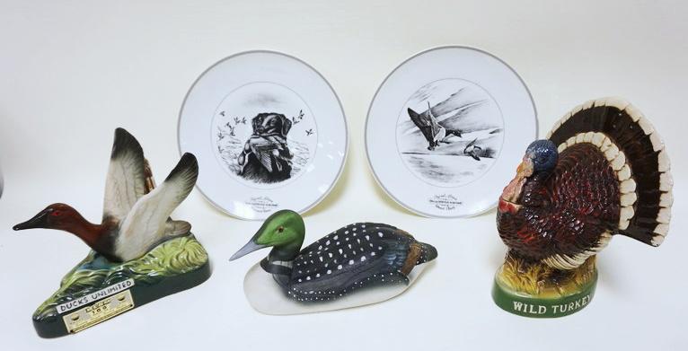 BEAM & HOFFMAN PORCELAIN BOTTLES W/DUCK PLATES: 3 BEAM & HOFFMAN TURKEY & DUCK PORCELAIN BOTTLES W/DUCK STAMP PLATES, 1959 & 1963