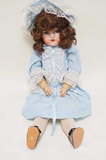 ANTIQUE GERMAN BISQUE HEAD DOLL (1 of 4)