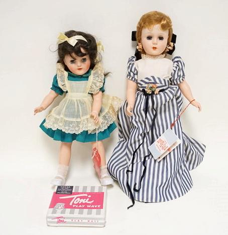 2 VINTAGE DOLLS (1 of 8)