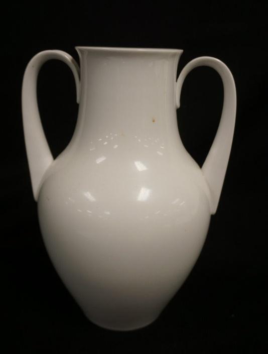 KPM PORCELAIN DOUBLE HANDLED VASE: KPM PORCELAIN DOUBLE HANDLED VASE, APPROXIMATELY 9 1/2 IN HIGH