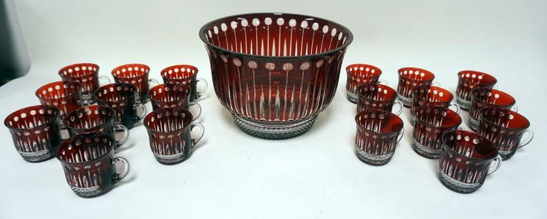 OUTSTANDING RUBY CUT TO CLEAR PUNCH BOWL & CUPS (1 of 5)