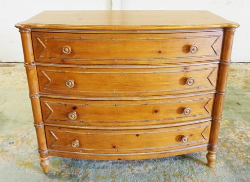 ETHAN ALLEN COUNTRY 4 DRAWER BOW FRONT CHEST (1 of 4)