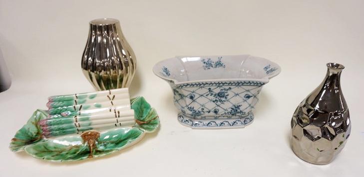4 PIECE LOT OF DECORATIVE POTTERY: 4 PIECE LOT OF DECORATIVE POTTERY INCLUDING SILVER FINISHED JONATHAN ALDER VASE