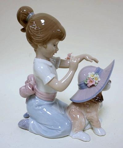 LLADRO *AN ELEGANT TOUCH* (1 of 4)