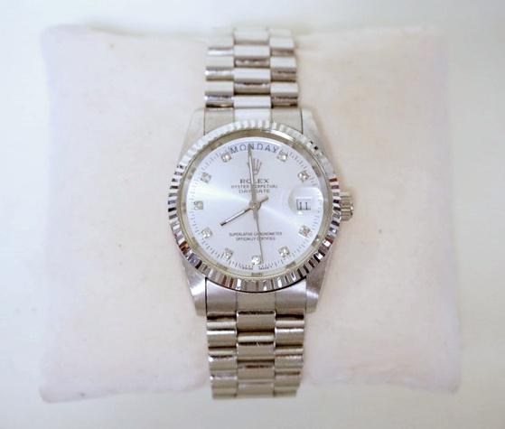 ROLEX WRISTWATCH: ROLEX WRISTWATCH, AUTHENTICITY UNKNOWN