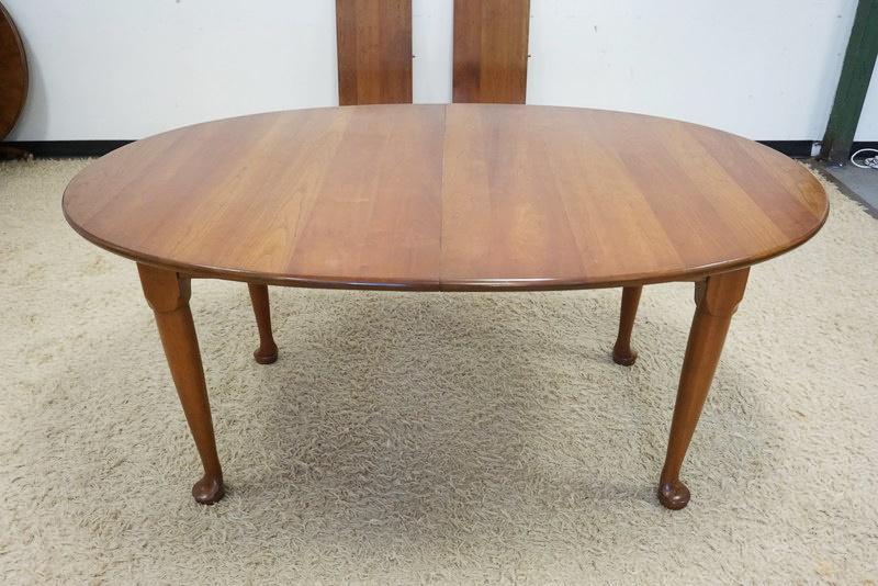 SOLID CHERRY STICKLEY OVAL EXTENSION DINNG TABLE (1 of 4)