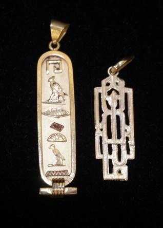 TWO 18K GOLD PENDANTS (1 of 2)