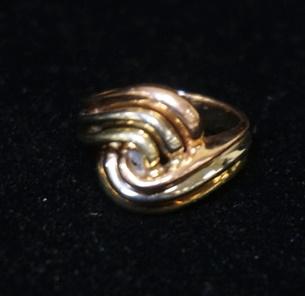 14K GOLD TRI COLORED SWIRL RING (1 of 3)