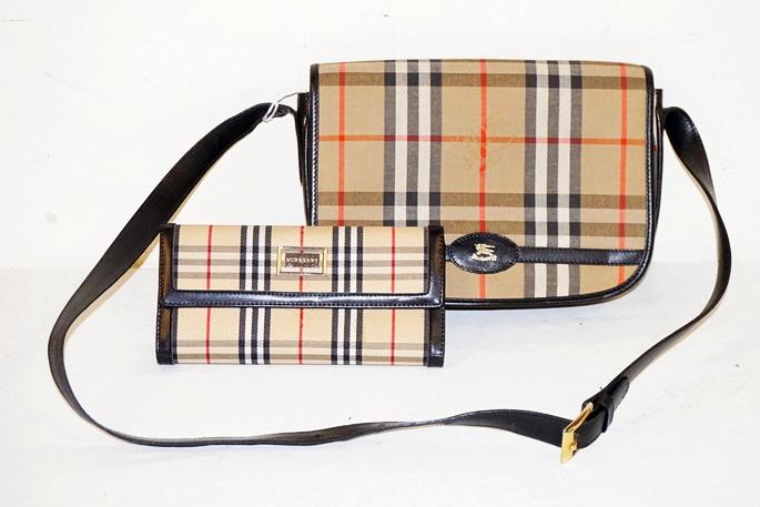 BURBERRY PURSE AND WALLET (1 of 8)